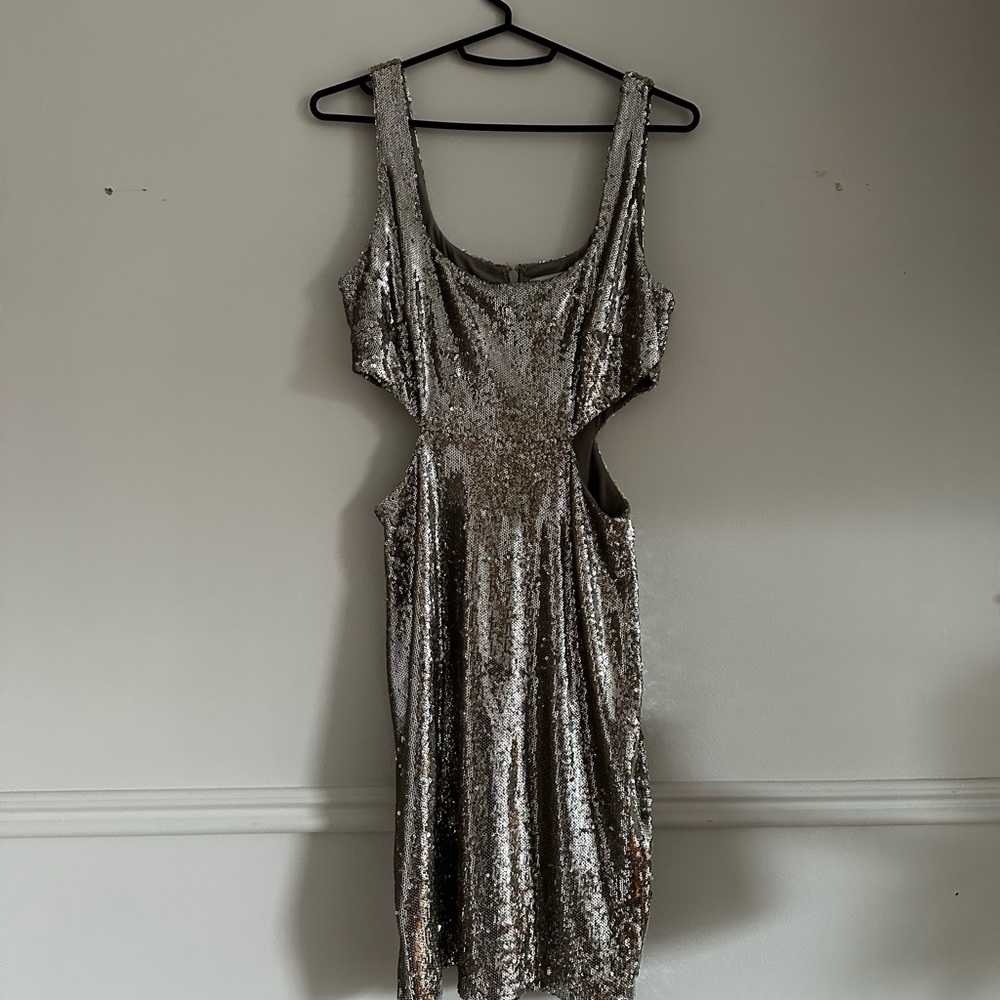 HALSTON: GUILIANA DRESS, silver sequins size 4 - Picture 6 of 9